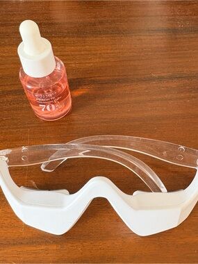Red Light Therapy Eye Massager - EMS Microcurrent Anti-Aging Under Eye Glasses